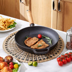 Round Cast Iron Skillet with Removable Wooden Handle